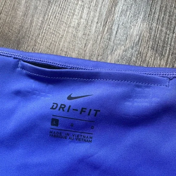 NEW NWT Nike Leggings Womens Large Black Tight Fit Mid Rise CZ8532-010 Yoga - Picture 4 of 4